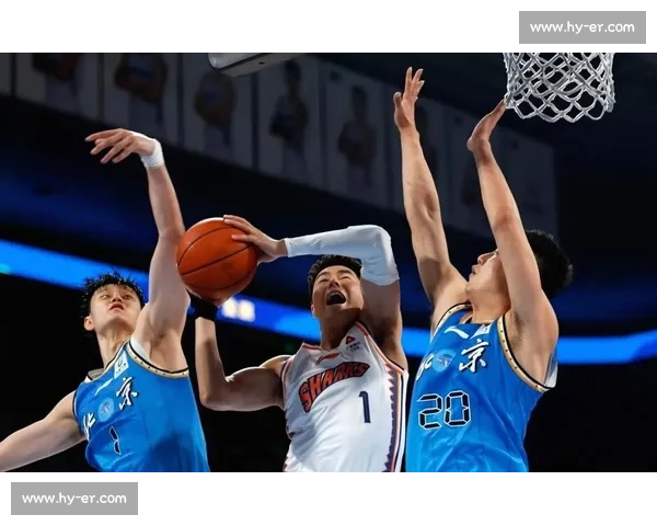 CBA北京男篮迎战青岛队季后赛席位争夺焦点之夜攻防对决引爆全场